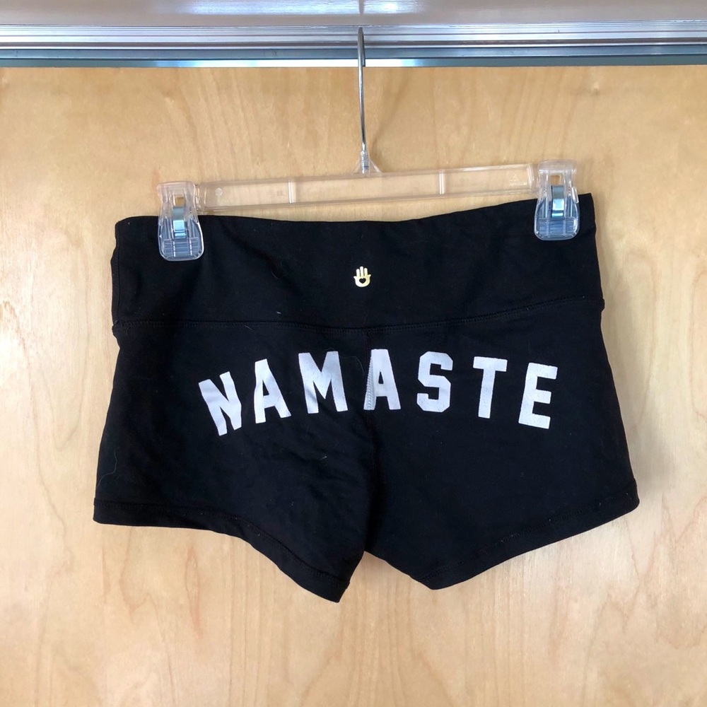 Black workout yoga shorts